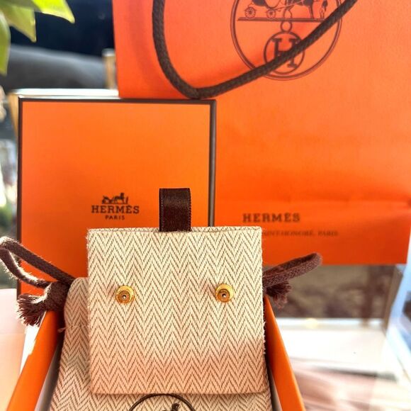 NIB HERMES 🎁GIFTABLE Mini Pop H Earring Stud Green Malachité Gold Hardware - Picture 8 of 8